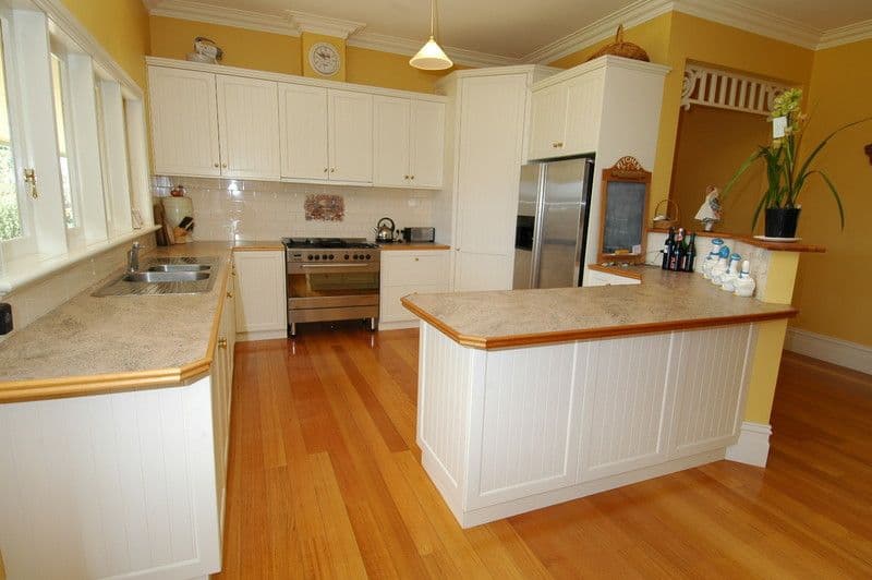 6 Fawkner Court, ECHUCA VIC 3564, Echuca - Thumbnail 2