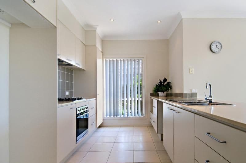 8 Pebbly Creek Crescent, LITTLE MOUNTAIN QLD 4551, Little Mountain - Thumbnail 2