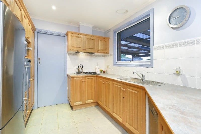 24 Glenifer Avenue, SCORESBY VIC 3179, Scoresby - Thumbnail 2