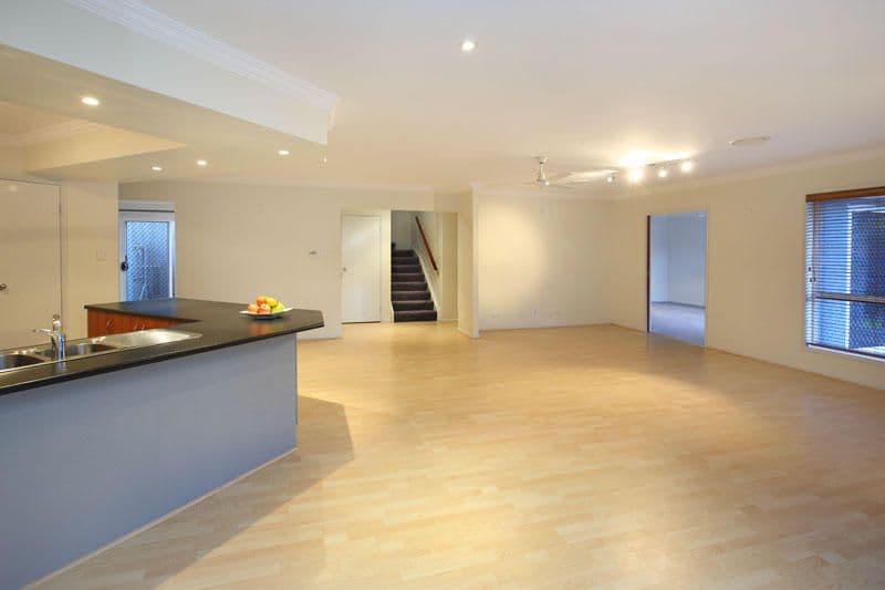 28 Banksia Place, BRIDGEMAN DOWNS QLD 4035, Bridgeman Downs - Thumbnail 3