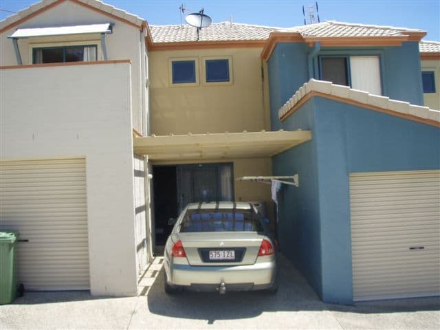 1 Pinecrest Court, OXENFORD QLD 4210, Oxenford - Thumbnail 2