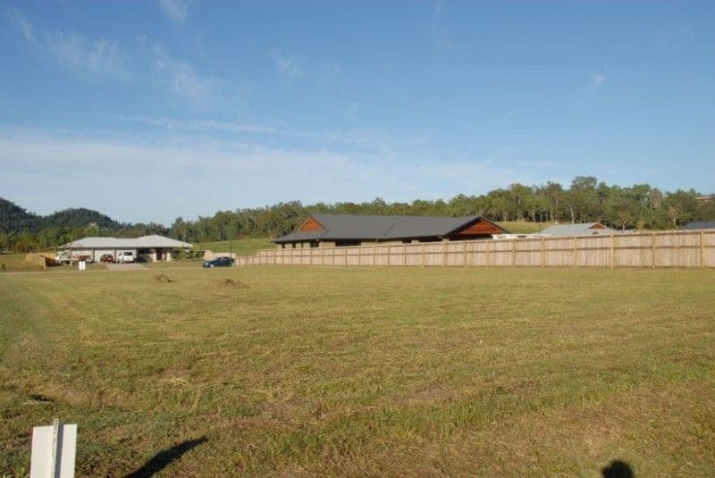 9 Henderson Street, CANNONVALE QLD 4802, Cannonvale - Thumbnail 6