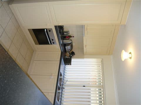 5B Derwent Avenue, ROSTREVOR SA 5073, Rostrevor - Thumbnail 3