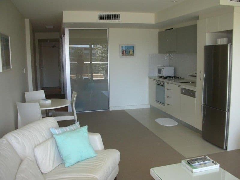Apt 807/19 Holdfast Promenade, GLENELG SA 5045, Glenelg - Thumbnail 2
