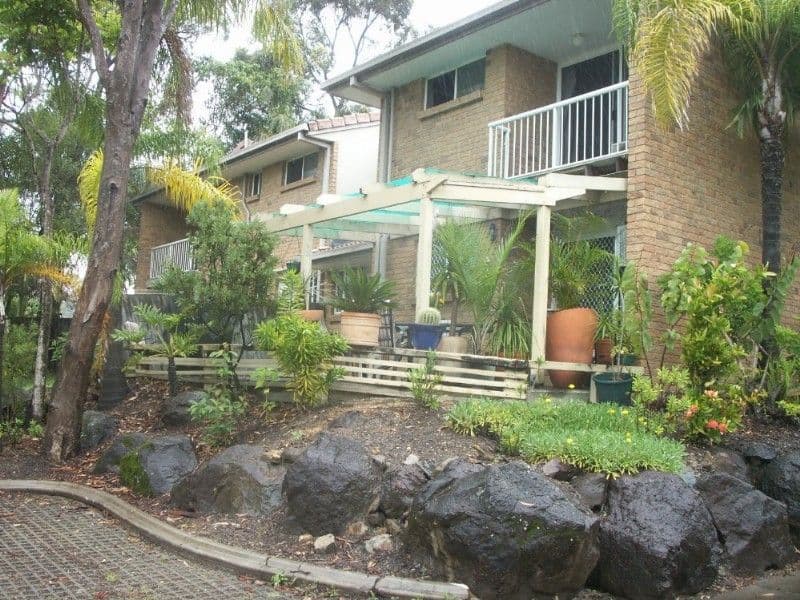 8 Pebble Court, Peregian Springs - Thumbnail 2