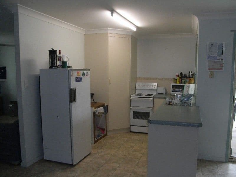 7 Robb Place, SOUTH MACKAY QLD 4740, South Mackay - Thumbnail 6