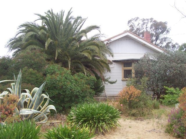 18 Charlton Road, ST ARNAUD VIC 3478, St Arnaud - Thumbnail 2