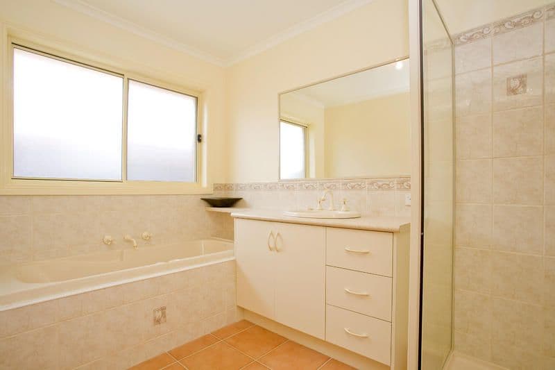 6 Acacia Lane, WAURN PONDS VIC 3216, Waurn Ponds - Thumbnail 2