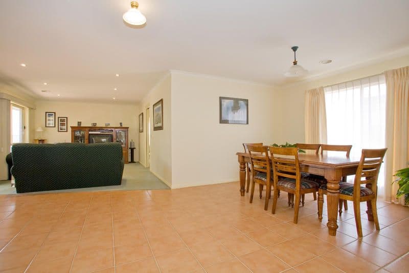 6 Acacia Lane, WAURN PONDS VIC 3216, Waurn Ponds - Thumbnail 6
