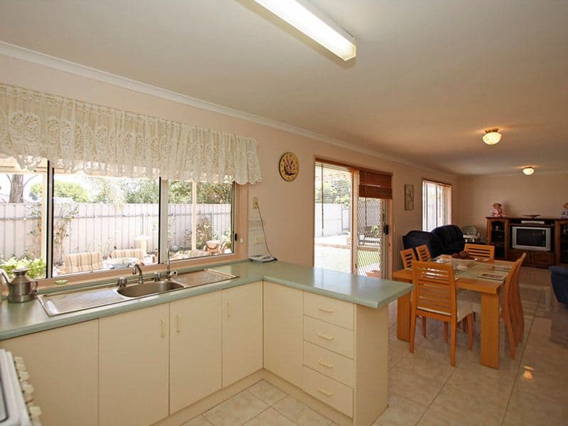 4 Sonar Court, SEAFORD RISE SA 5169, Seaford Rise - Thumbnail 2
