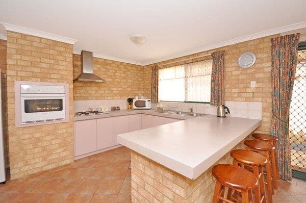 33 Whitchurch Road, REDCLIFFE WA 6104, Redcliffe - Thumbnail 7