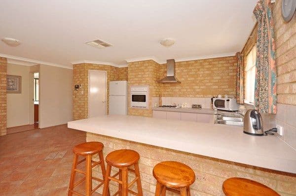 33 Whitchurch Road, REDCLIFFE WA 6104, Redcliffe - Thumbnail 8
