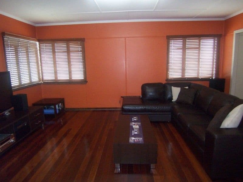 63 Broadwater Road, MOUNT GRAVATT EAST QLD 4122, Mount Gravatt East - Thumbnail 2
