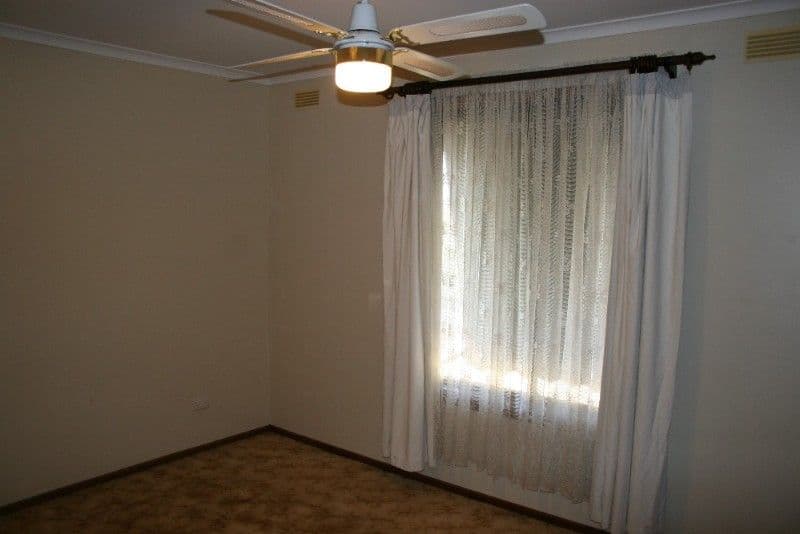 17 Hotham Street, ROCHESTER VIC 3561, Rochester - Thumbnail 3