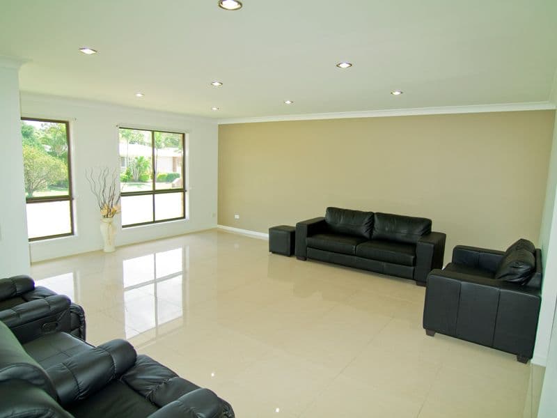 10 Mahonia Court, CRESTMEAD QLD 4132, Crestmead - Image 1