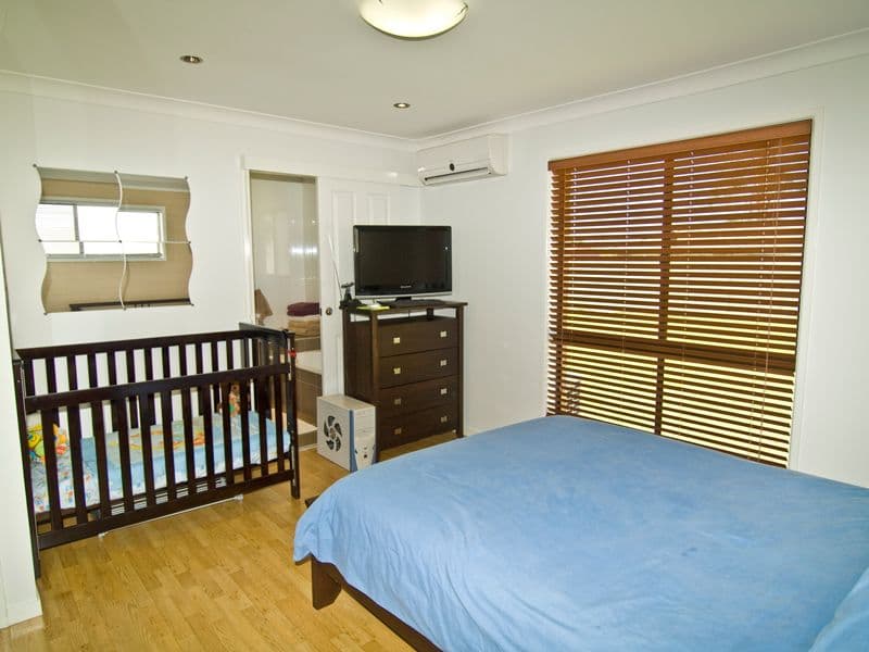 10 Mahonia Court, CRESTMEAD QLD 4132, Crestmead - Thumbnail 7