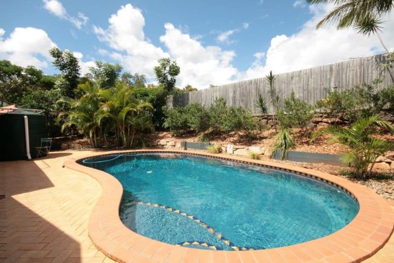 102 Pohon Drive, TANAH MERAH QLD 4128, Tanah Merah - Thumbnail 2