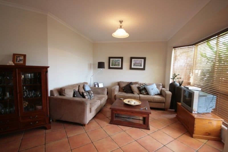 102 Pohon Drive, TANAH MERAH QLD 4128, Tanah Merah - Thumbnail 3
