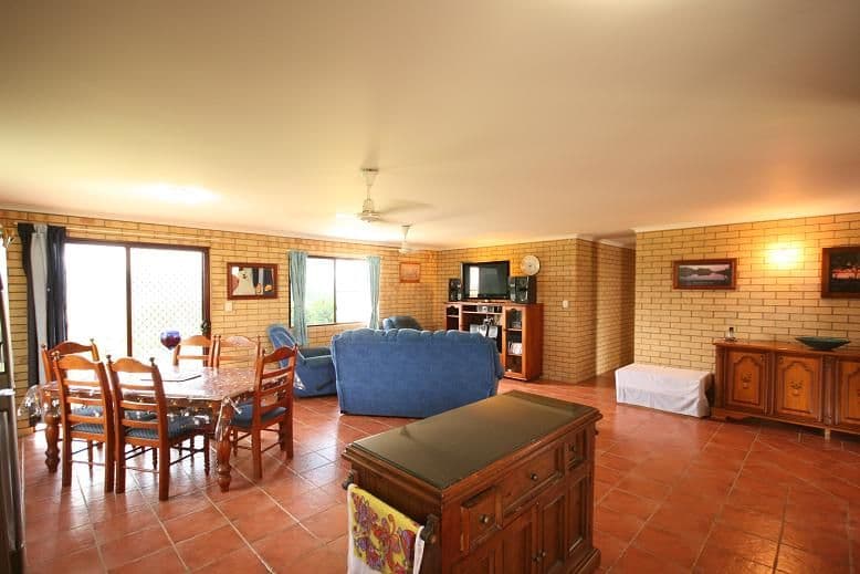 167 Bellas Road, SARINA QLD 4737, Sarina - Thumbnail 3