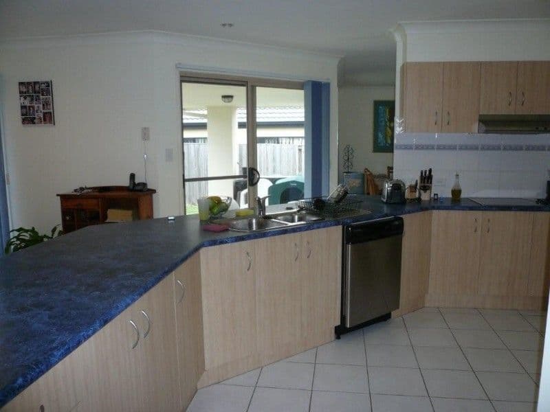 5 Keneally Street, MAUDSLAND QLD 4210, Maudsland - Thumbnail 6