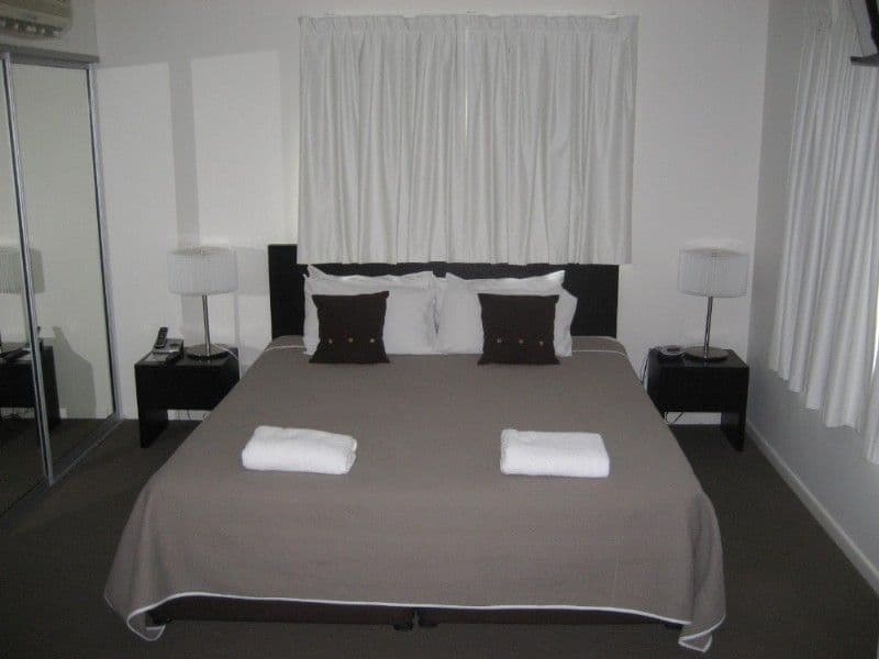 23 The Esplanade, BARGARA QLD 4670, Bargara - Thumbnail 3