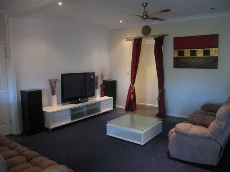 12 Wilson Street, WEST MACKAY QLD 4740, West Mackay - Thumbnail 2