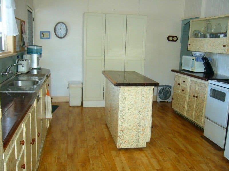 116 Clifton Street, BERSERKER QLD 4701, Berserker - Thumbnail 4