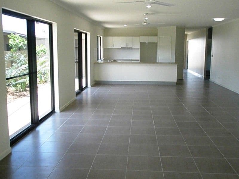 88 Abell Road, CANNONVALE QLD 4802, Cannonvale - Thumbnail 2