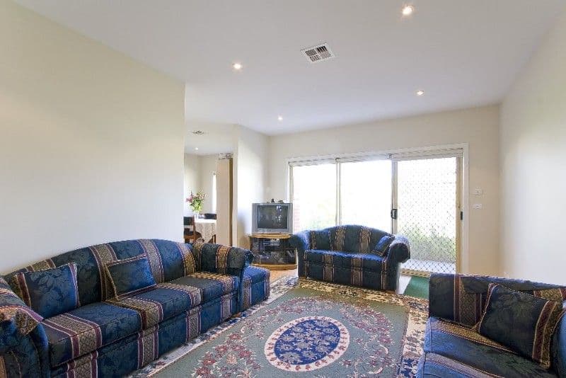 13 Gellibrand Crescent, RESERVOIR VIC 3073, Reservoir - Thumbnail 3