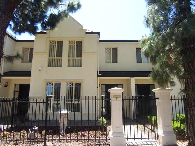 4 / 1 Elmglade Drive, OAKDEN SA 5086, Oakden - Image 1