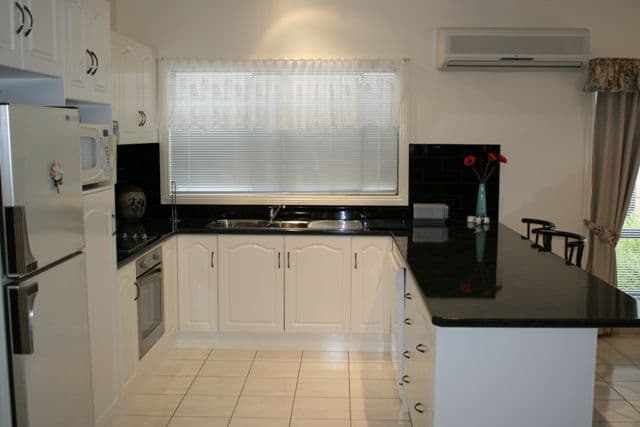 10 Harriett Street, CLARE SA 5453, Clare - Thumbnail 4