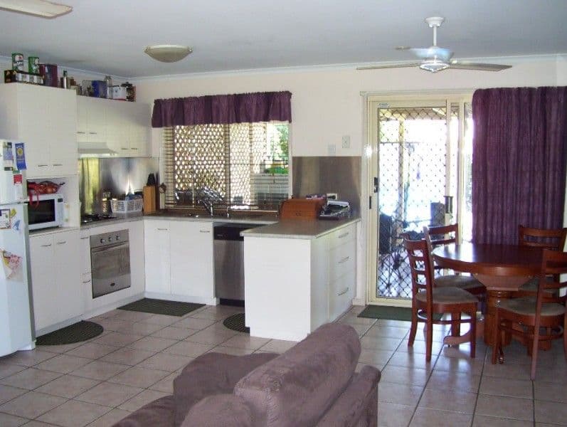 10 Adams Court, SOUTH MACKAY QLD 4740, South Mackay - Thumbnail 2