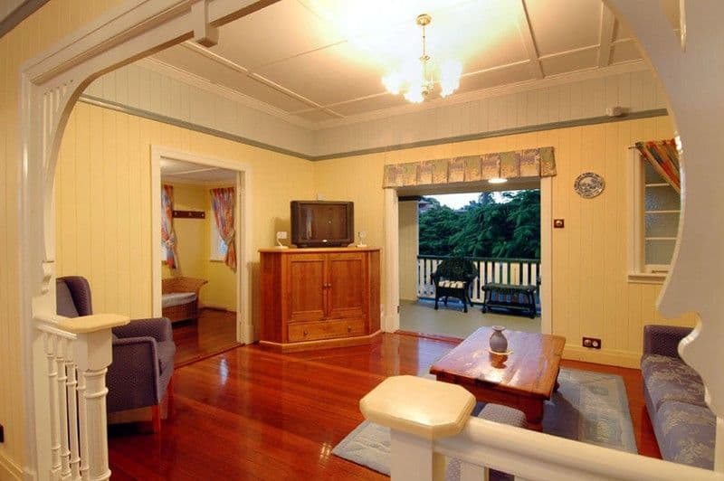 17 Rees Avenue, COORPAROO QLD 4151, Coorparoo - Thumbnail 8