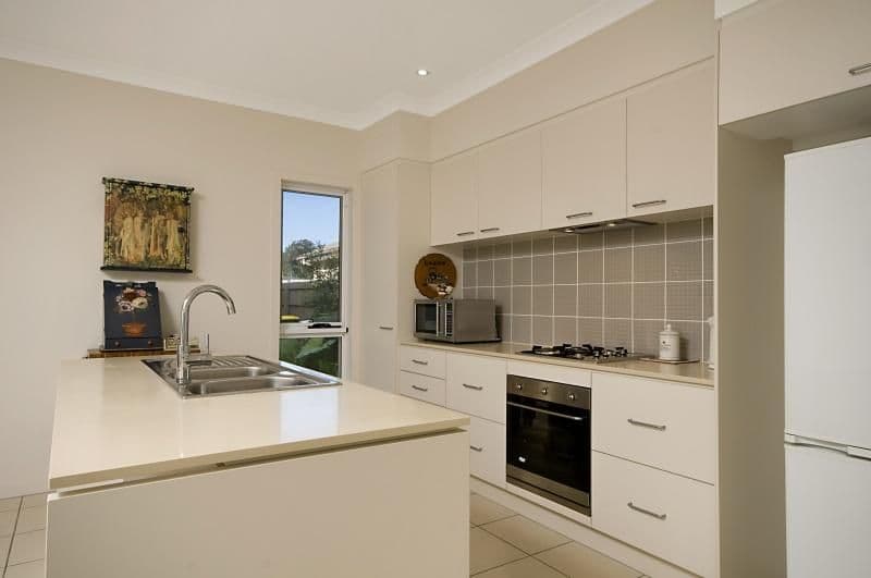 16 Pebbly Creek Crescent, LITTLE MOUNTAIN QLD 4551, Little Mountain - Thumbnail 4