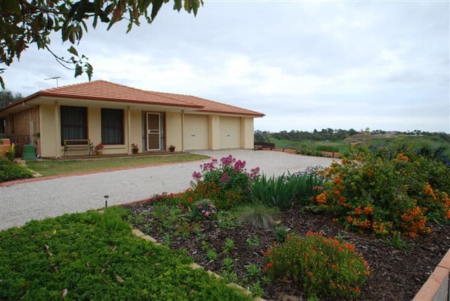 5 Surrey Grove, Point Cook, VIC, 3030, Point Cook - Image 1