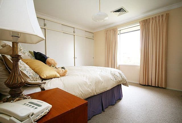 2 Bligh Close, GEORGES HALL NSW 2198, Georges Hall - Thumbnail 7