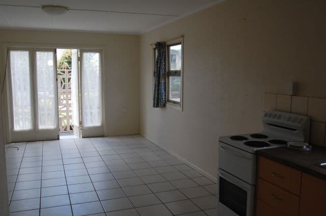 32 Thygesen Street, BUNDABERG NORTH QLD 4670, Bundaberg North - Thumbnail 5