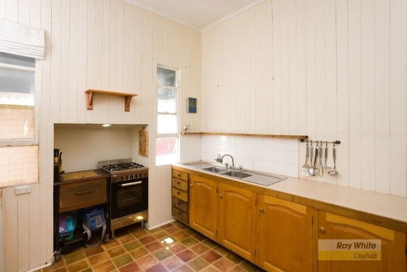 50 Roseleigh Street, WOOLOOWIN QLD 4030, Wooloowin - Thumbnail 4