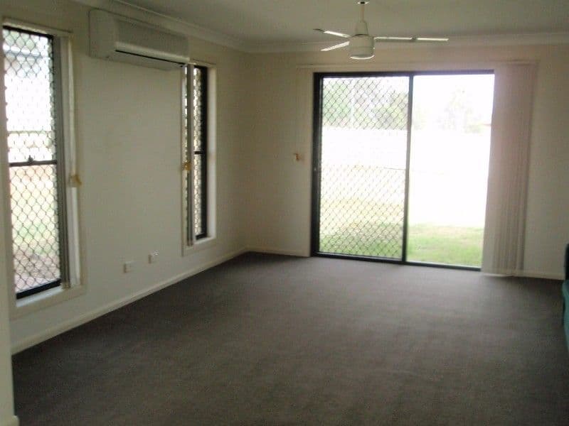 35 Lyons Crescent, WARWICK QLD 4370, Warwick - Thumbnail 4
