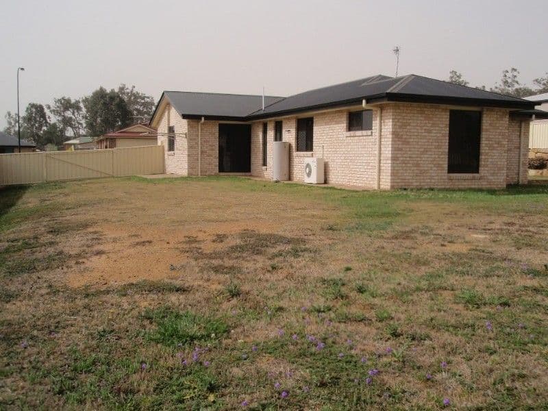 35 Lyons Crescent, WARWICK QLD 4370, Warwick - Thumbnail 8