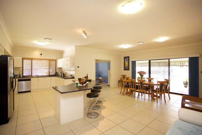 525 Illaweena Street, DREWVALE QLD 4116, Drewvale - Thumbnail 3
