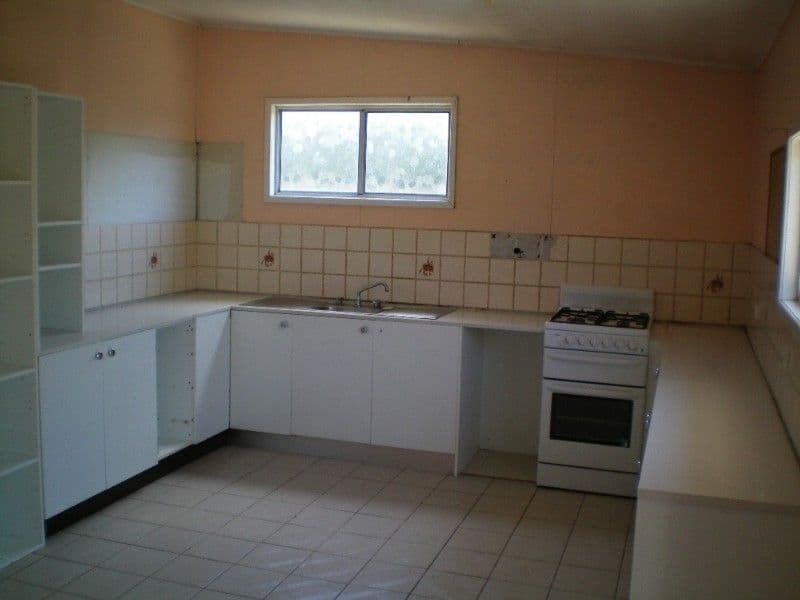 296 Goodwood Road, THABEBAN QLD 4670, Thabeban - Thumbnail 3