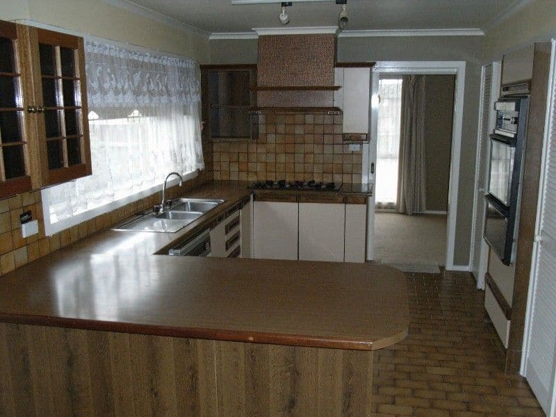 38 Copernicus Way, KEILOR DOWNS VIC 3038, Keilor Downs - Thumbnail 2