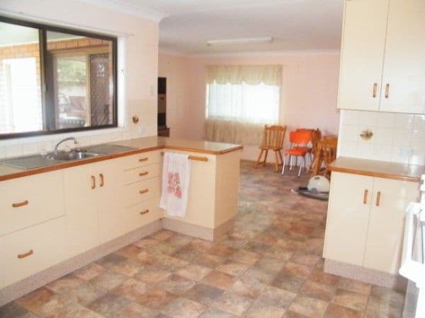 39 King Street, CHINCHILLA QLD 4413, Chinchilla - Thumbnail 2