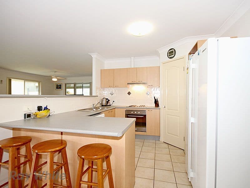 30 Cairns Crescent, DECEPTION BAY QLD 4508, Deception Bay - Thumbnail 6