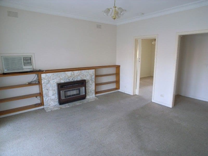 16 Macintosh Street, SHEPPARTON VIC 3630, Shepparton - Thumbnail 2