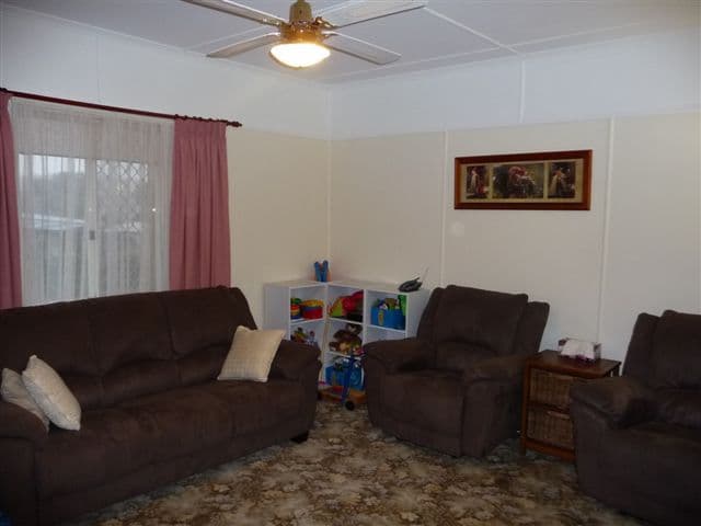 49 Gulligal Street, KINGSTHORPE QLD 4400, Kingsthorpe - Thumbnail 2