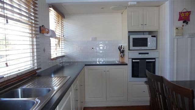 20 Second Avenue, HARRISTOWN QLD 4350, Harristown - Thumbnail 2