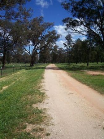 1 "Langrove" ~ LOWESDALE, COROWA NSW 2646, Corowa - Thumbnail 2