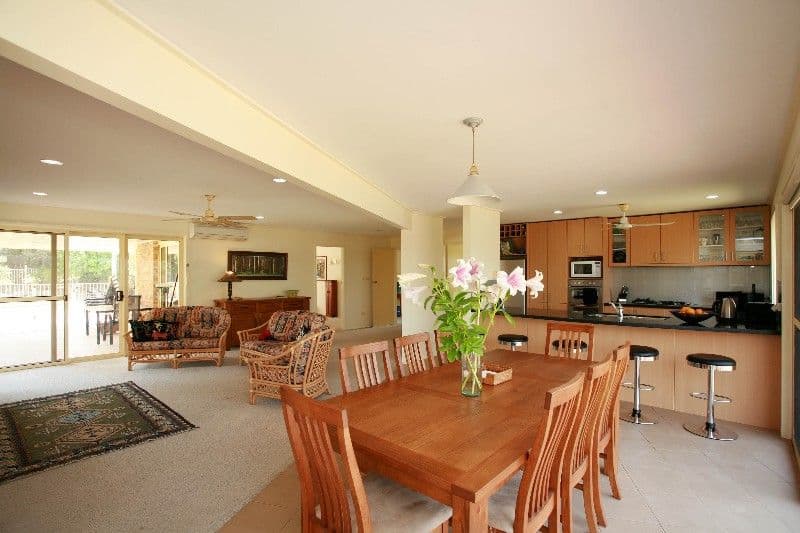 2 Neville Court, Viewbank, Viewbank - Image 1